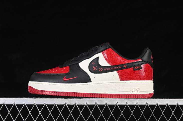 Picture of Air Force 1 _SKUfw22429778980340465fw